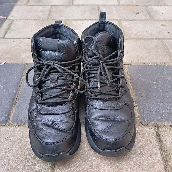 Nike Air Max Goaterra 2.0 Boots Triple, Size 9, Black - Picture 4 of 9